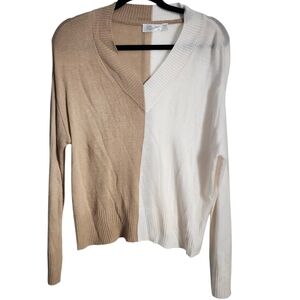 RD Style Beige and White V-Neck Sweater